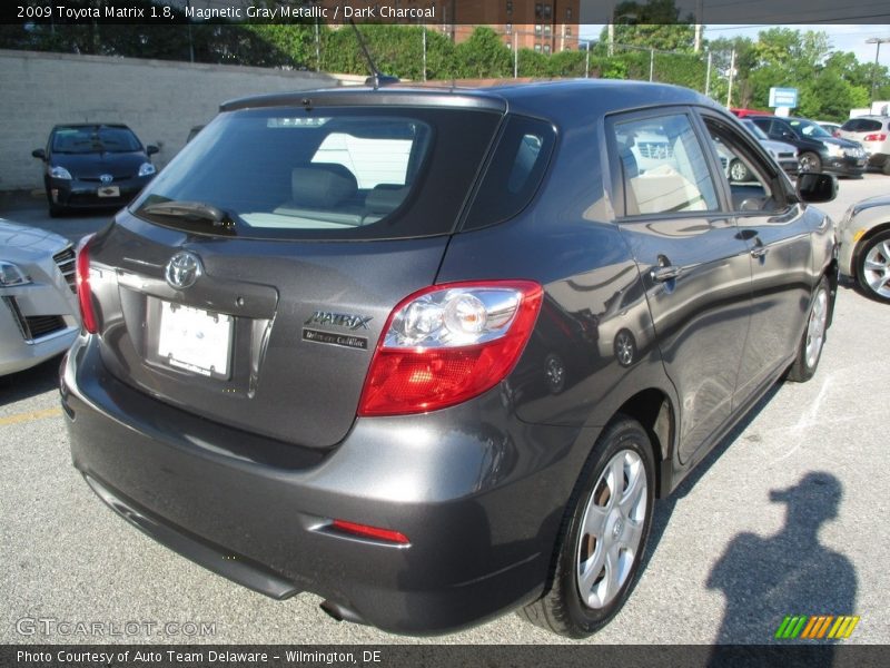 Magnetic Gray Metallic / Dark Charcoal 2009 Toyota Matrix 1.8