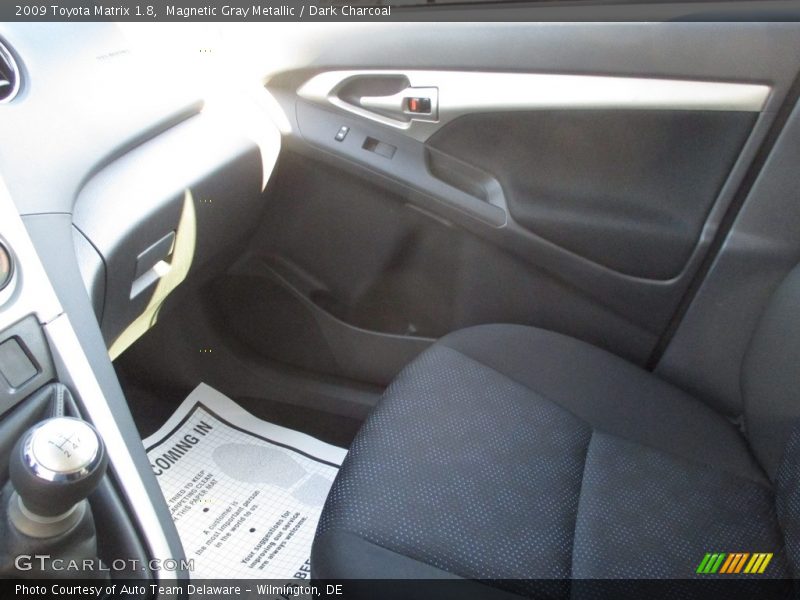 Magnetic Gray Metallic / Dark Charcoal 2009 Toyota Matrix 1.8