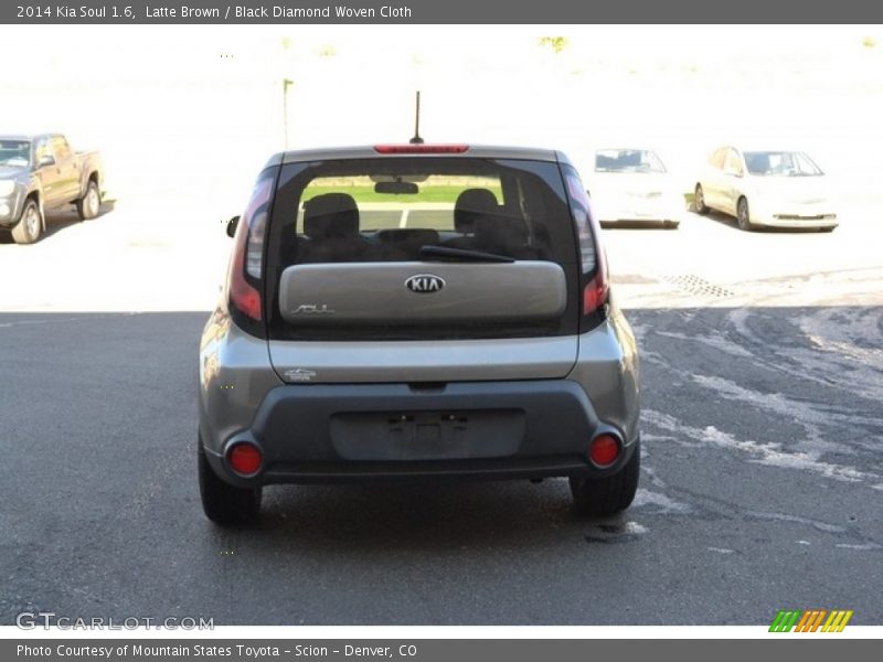 Latte Brown / Black Diamond Woven Cloth 2014 Kia Soul 1.6
