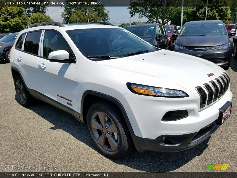 Bright White / Black 2016 Jeep Cherokee Latitude 4x4