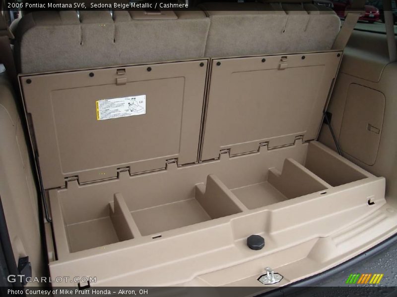 Sedona Beige Metallic / Cashmere 2006 Pontiac Montana SV6