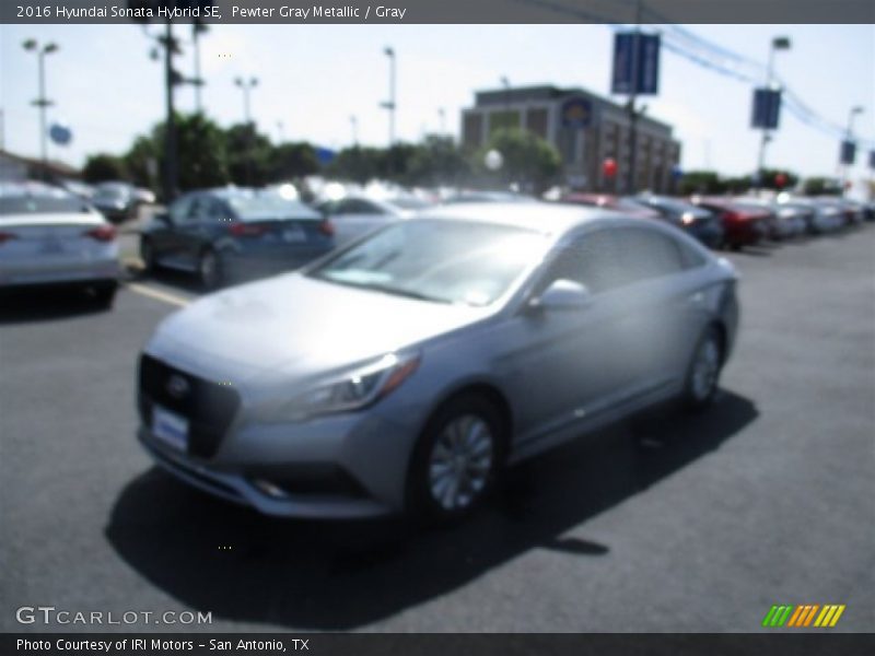 Pewter Gray Metallic / Gray 2016 Hyundai Sonata Hybrid SE