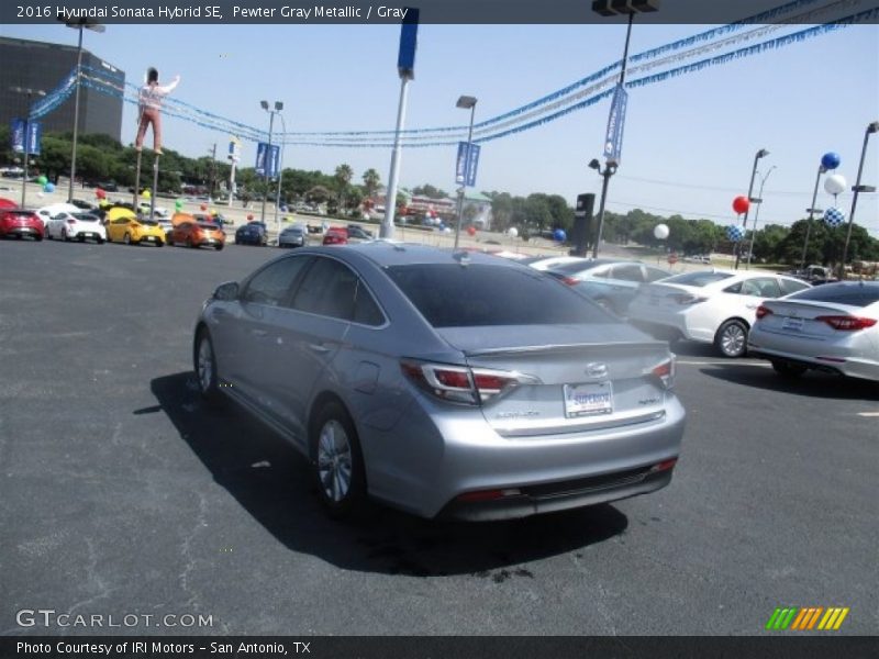 Pewter Gray Metallic / Gray 2016 Hyundai Sonata Hybrid SE