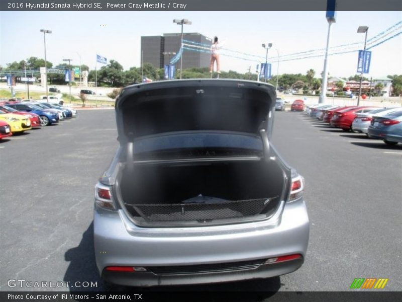 Pewter Gray Metallic / Gray 2016 Hyundai Sonata Hybrid SE