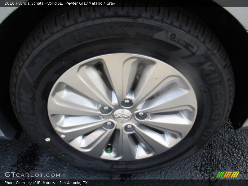 Pewter Gray Metallic / Gray 2016 Hyundai Sonata Hybrid SE