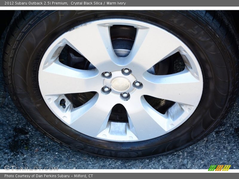 Crystal Black Silica / Warm Ivory 2012 Subaru Outback 2.5i Premium