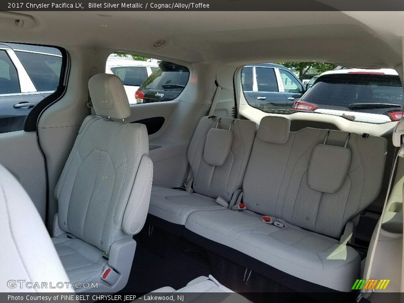 Billet Silver Metallic / Cognac/Alloy/Toffee 2017 Chrysler Pacifica LX