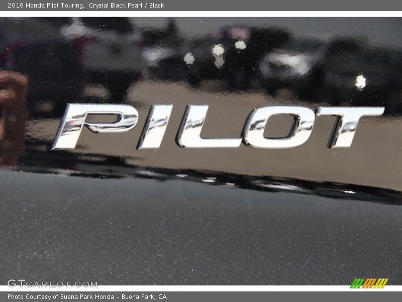 Crystal Black Pearl / Black 2016 Honda Pilot Touring