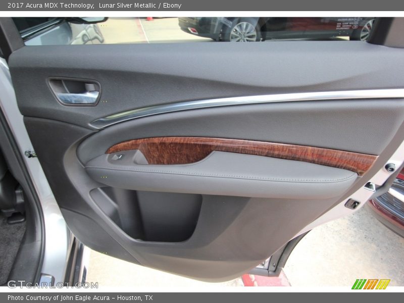 Lunar Silver Metallic / Ebony 2017 Acura MDX Technology