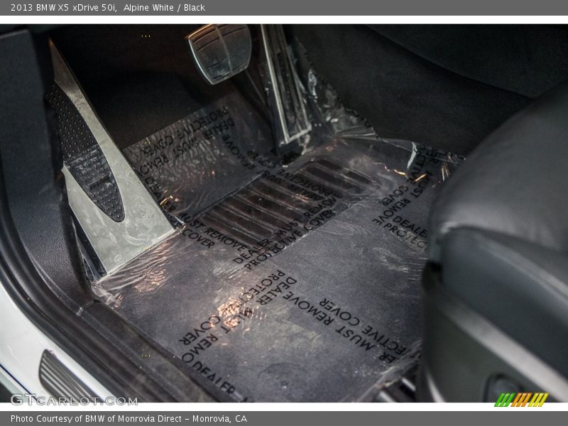 Alpine White / Black 2013 BMW X5 xDrive 50i