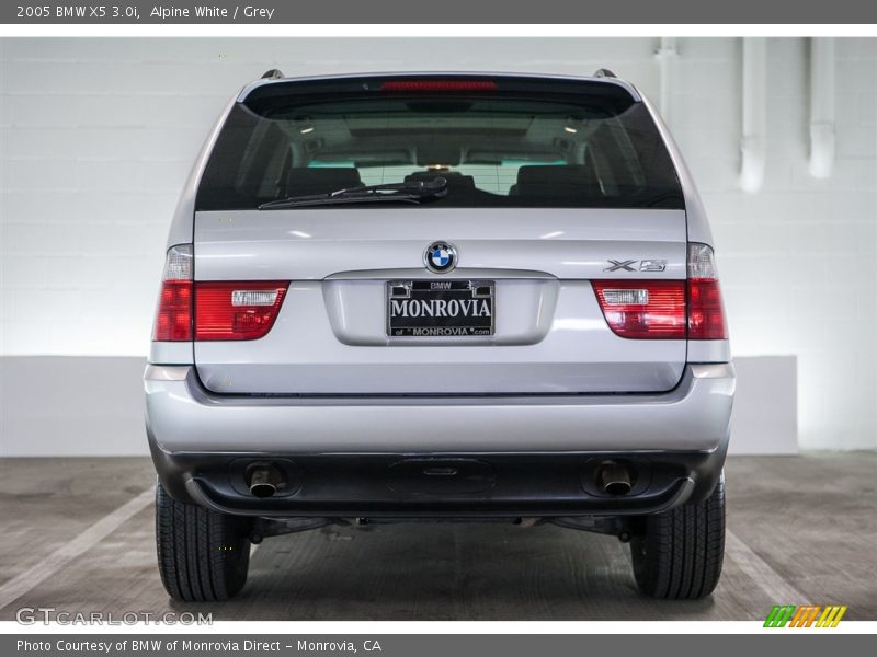 Alpine White / Grey 2005 BMW X5 3.0i