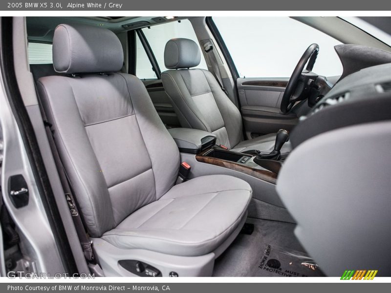 Alpine White / Grey 2005 BMW X5 3.0i