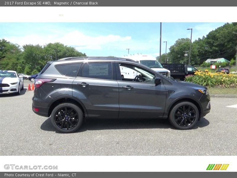 Magnetic / Charcoal Black 2017 Ford Escape SE 4WD