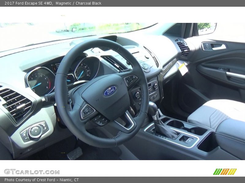 Magnetic / Charcoal Black 2017 Ford Escape SE 4WD