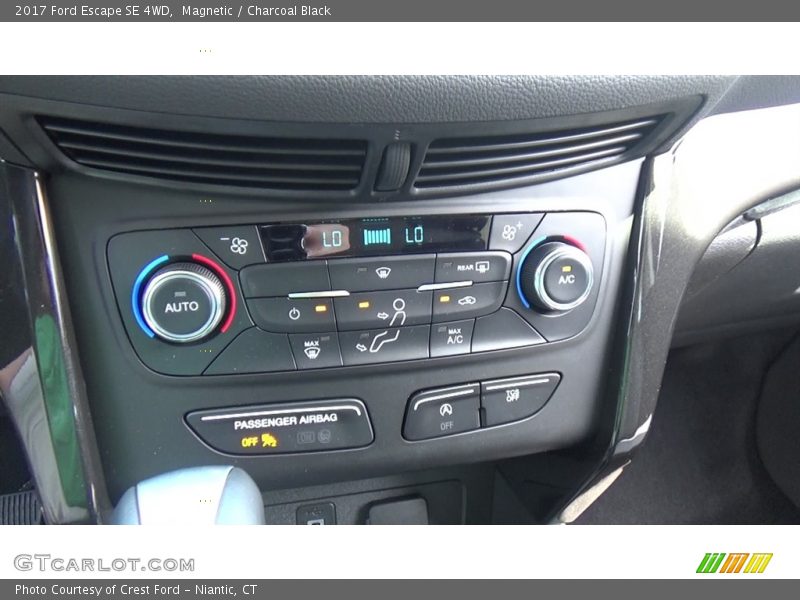 Magnetic / Charcoal Black 2017 Ford Escape SE 4WD