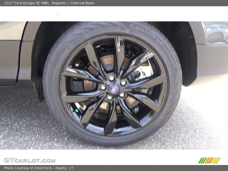 Magnetic / Charcoal Black 2017 Ford Escape SE 4WD