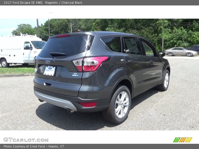 Magnetic / Charcoal Black 2017 Ford Escape SE 4WD