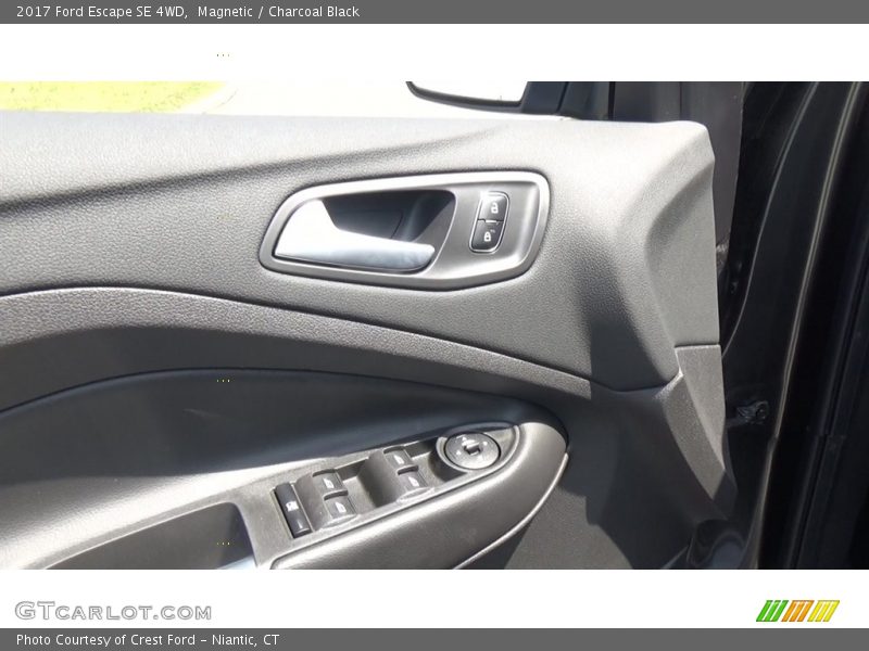 Magnetic / Charcoal Black 2017 Ford Escape SE 4WD