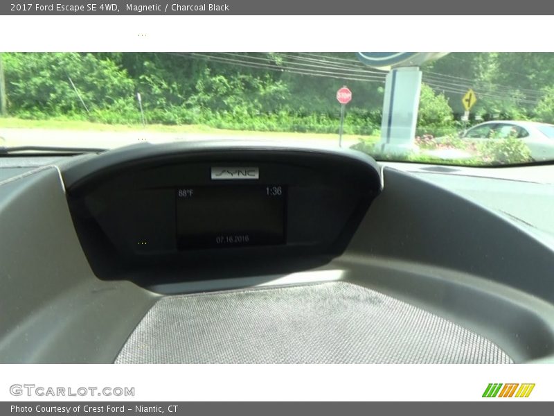 Magnetic / Charcoal Black 2017 Ford Escape SE 4WD