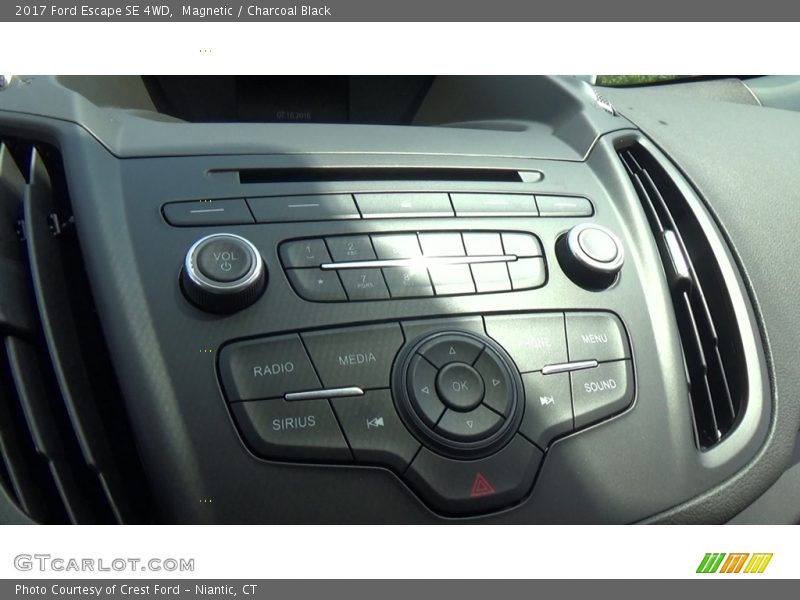 Magnetic / Charcoal Black 2017 Ford Escape SE 4WD