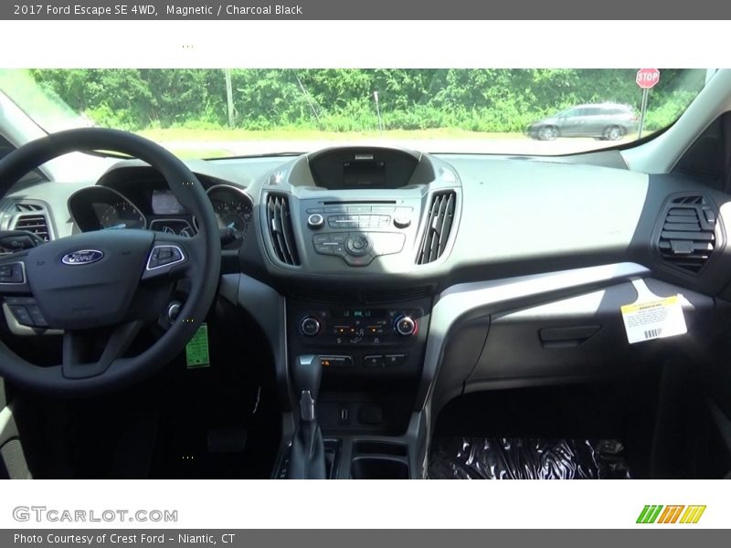 Magnetic / Charcoal Black 2017 Ford Escape SE 4WD