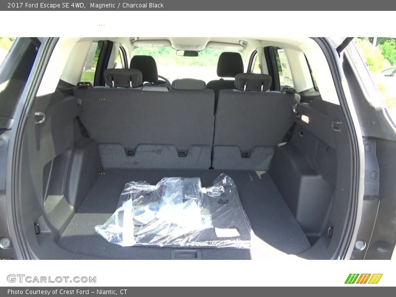 Magnetic / Charcoal Black 2017 Ford Escape SE 4WD