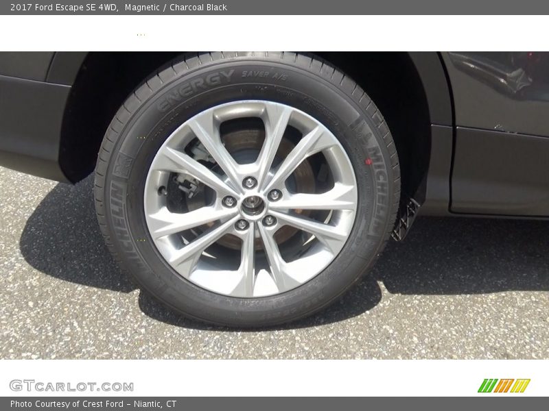 Magnetic / Charcoal Black 2017 Ford Escape SE 4WD