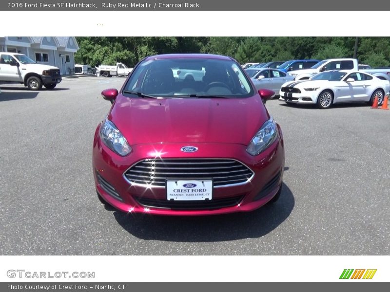 Ruby Red Metallic / Charcoal Black 2016 Ford Fiesta SE Hatchback
