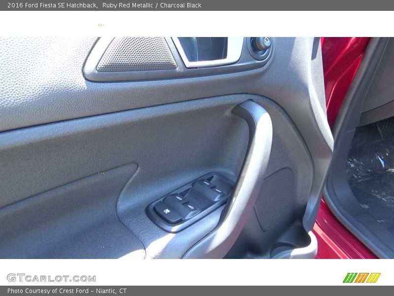 Ruby Red Metallic / Charcoal Black 2016 Ford Fiesta SE Hatchback