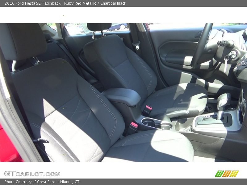 Ruby Red Metallic / Charcoal Black 2016 Ford Fiesta SE Hatchback