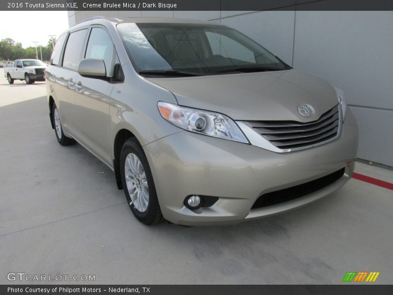 Creme Brulee Mica / Dark Bisque 2016 Toyota Sienna XLE