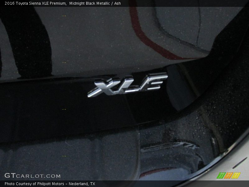 Midnight Black Metallic / Ash 2016 Toyota Sienna XLE Premium