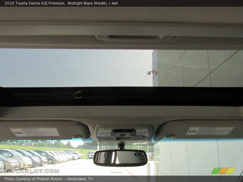 Midnight Black Metallic / Ash 2016 Toyota Sienna XLE Premium
