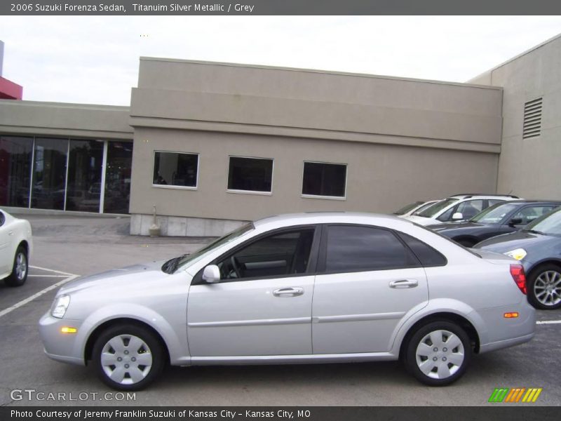 Titanuim Silver Metallic / Grey 2006 Suzuki Forenza Sedan