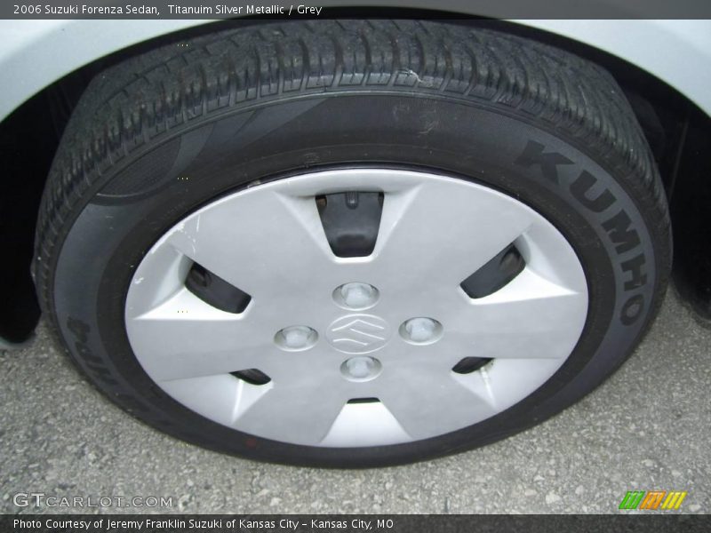 Titanuim Silver Metallic / Grey 2006 Suzuki Forenza Sedan