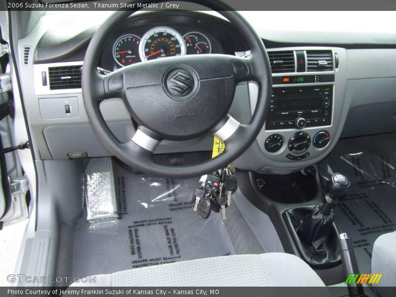 Titanuim Silver Metallic / Grey 2006 Suzuki Forenza Sedan