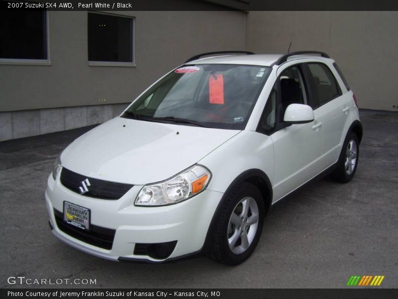 Pearl White / Black 2007 Suzuki SX4 AWD