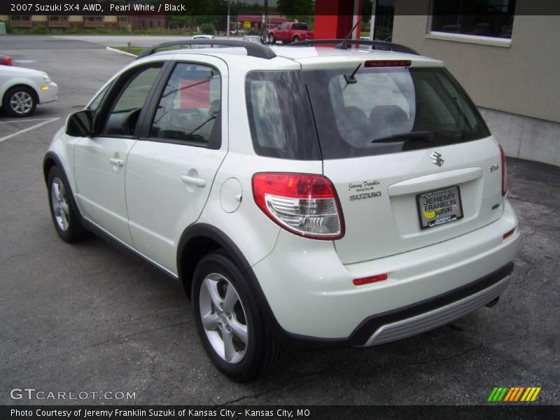 Pearl White / Black 2007 Suzuki SX4 AWD