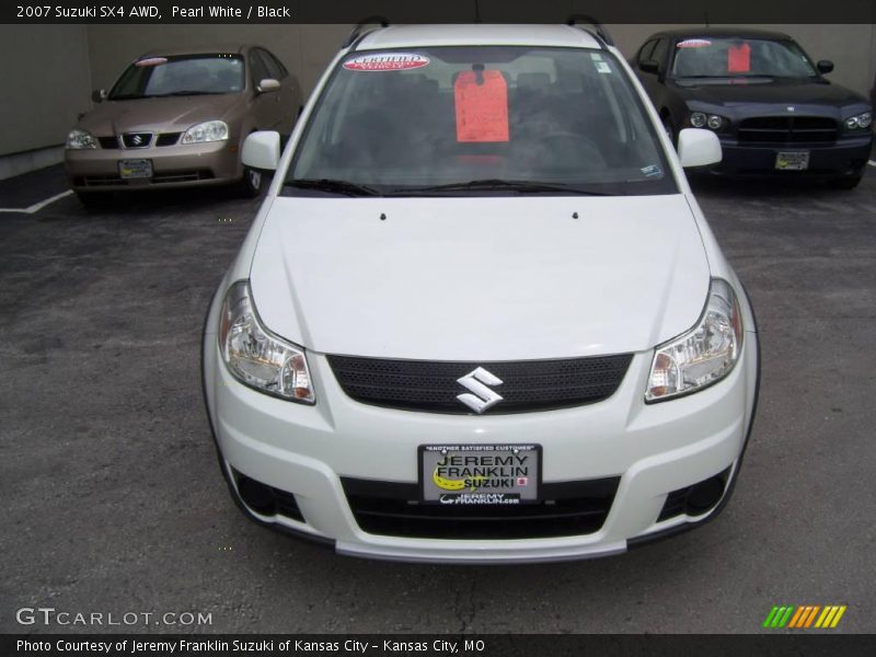 Pearl White / Black 2007 Suzuki SX4 AWD