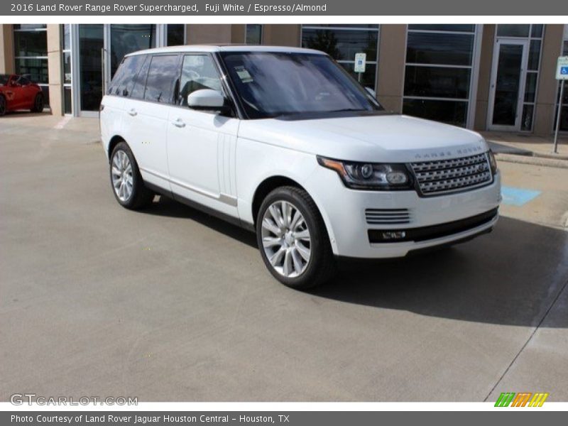 Fuji White / Espresso/Almond 2016 Land Rover Range Rover Supercharged