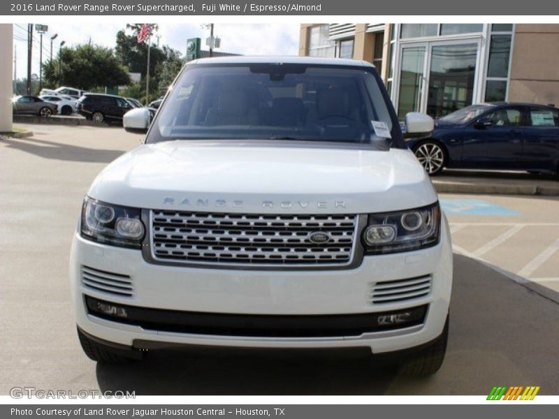 Fuji White / Espresso/Almond 2016 Land Rover Range Rover Supercharged