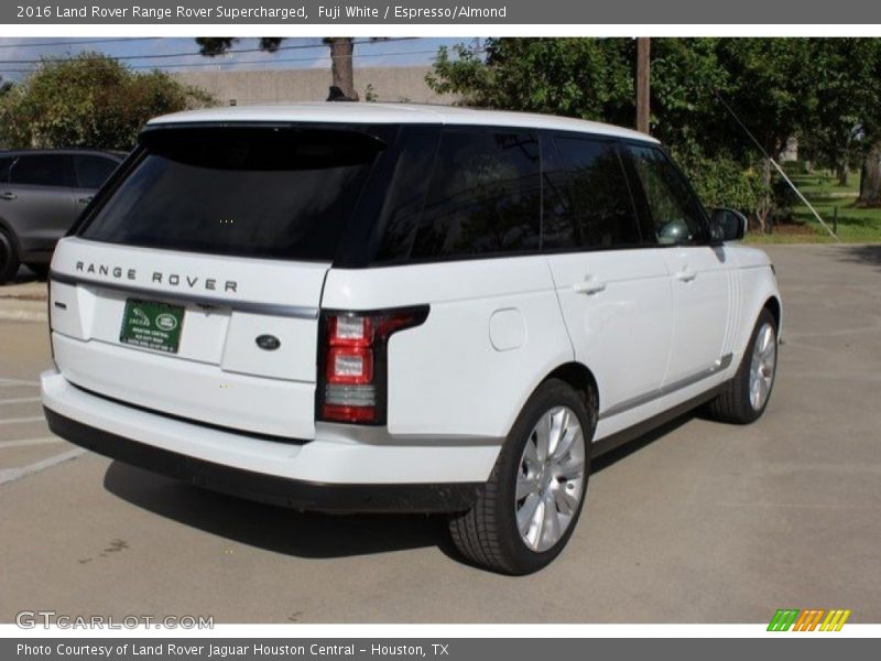 Fuji White / Espresso/Almond 2016 Land Rover Range Rover Supercharged