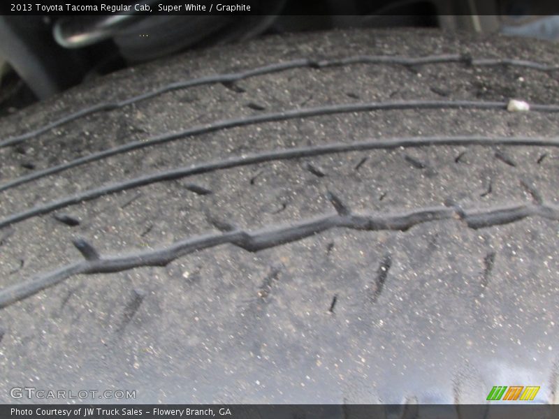 Super White / Graphite 2013 Toyota Tacoma Regular Cab