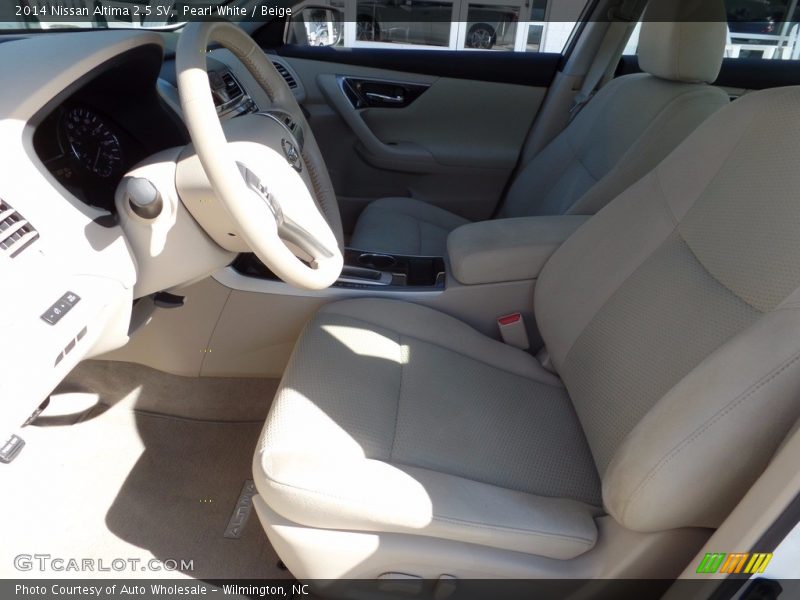 Pearl White / Beige 2014 Nissan Altima 2.5 SV