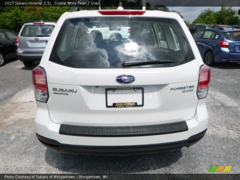 Crystal White Pearl / Gray 2017 Subaru Forester 2.5i