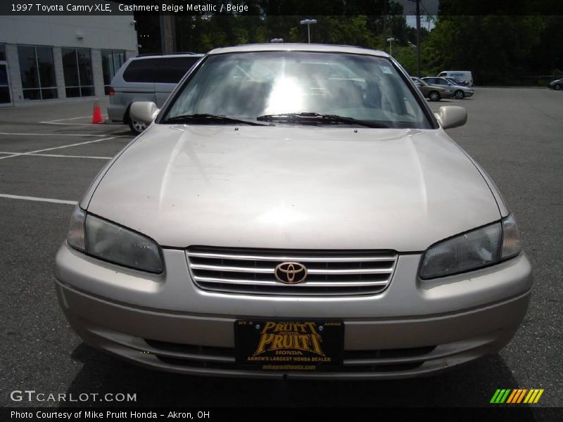 Cashmere Beige Metallic / Beige 1997 Toyota Camry XLE