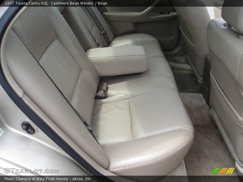 Cashmere Beige Metallic / Beige 1997 Toyota Camry XLE