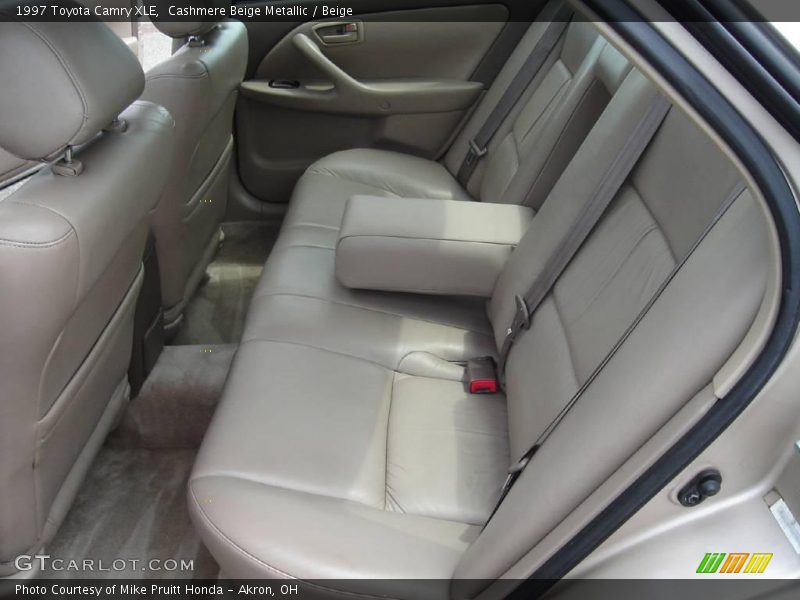Cashmere Beige Metallic / Beige 1997 Toyota Camry XLE