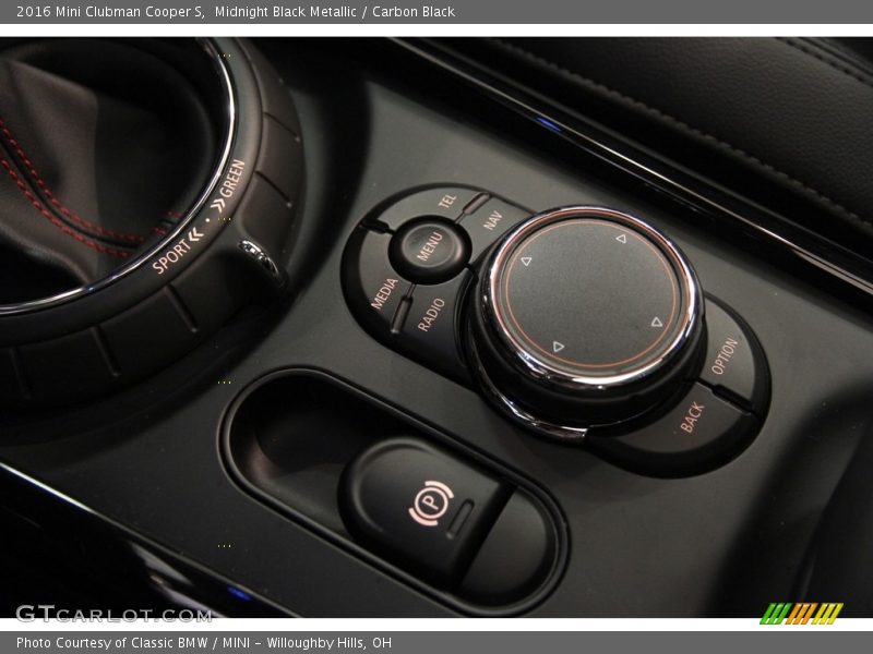 Controls of 2016 Clubman Cooper S