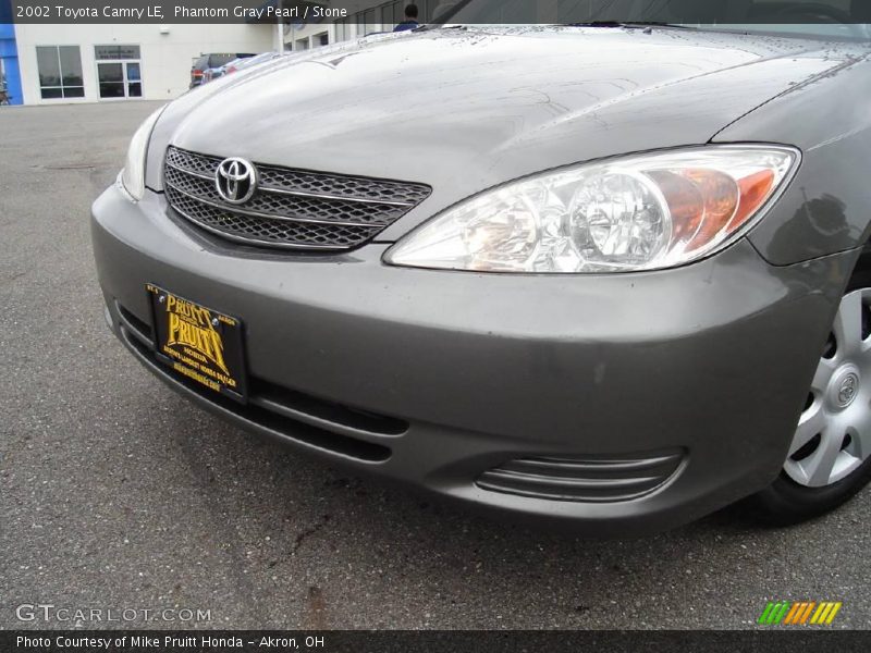 Phantom Gray Pearl / Stone 2002 Toyota Camry LE
